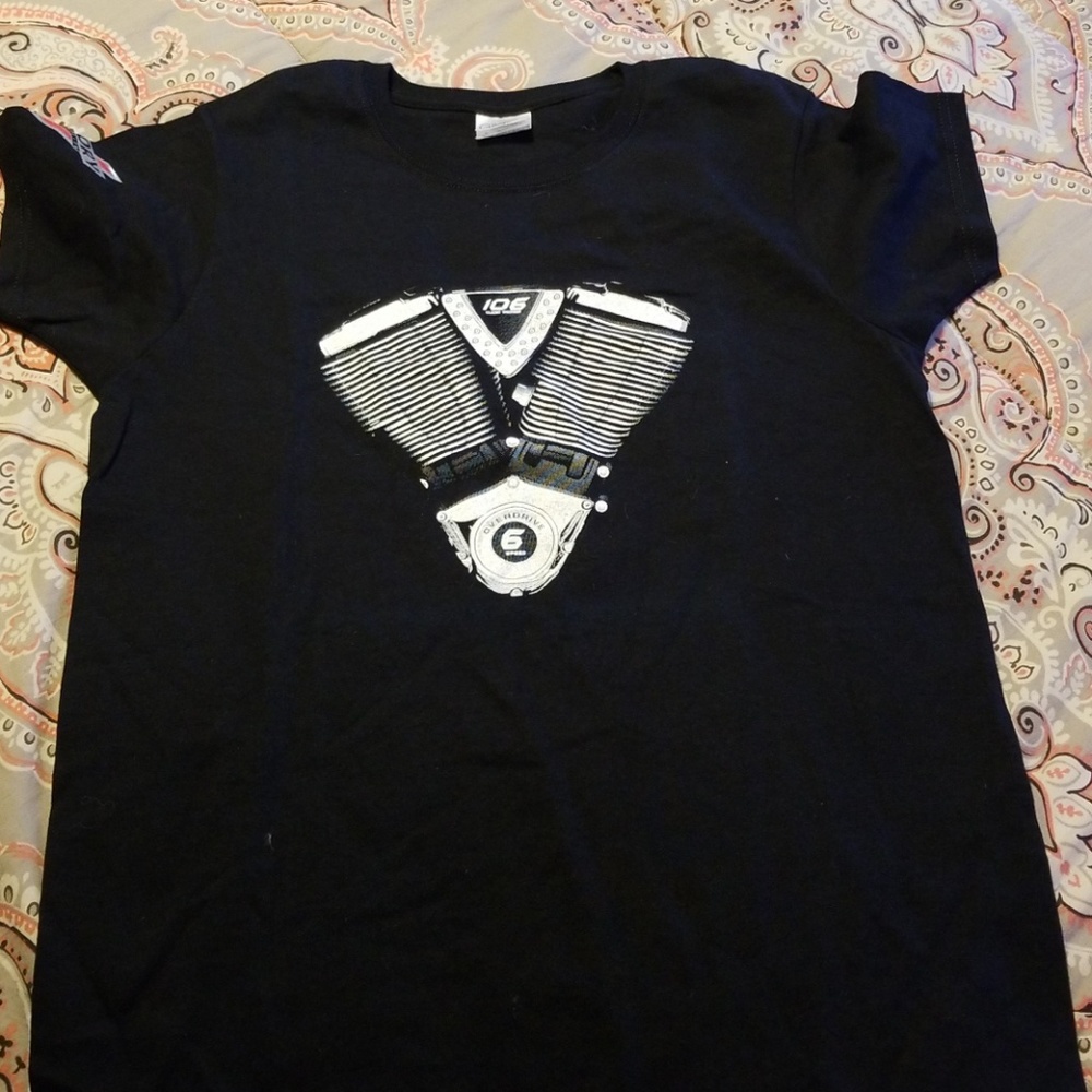 Womans tee